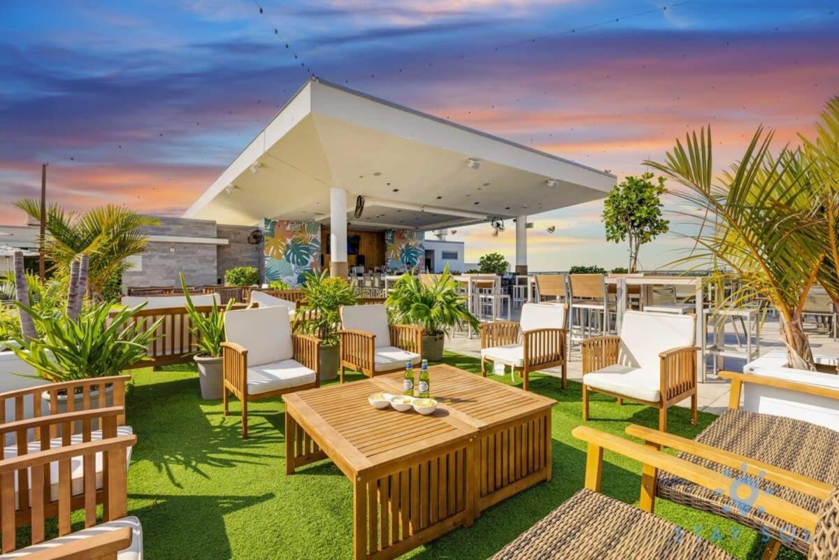 Best Stay - Rooftop Pool & Hot Tub - Hollywood Beach Экстерьер фото